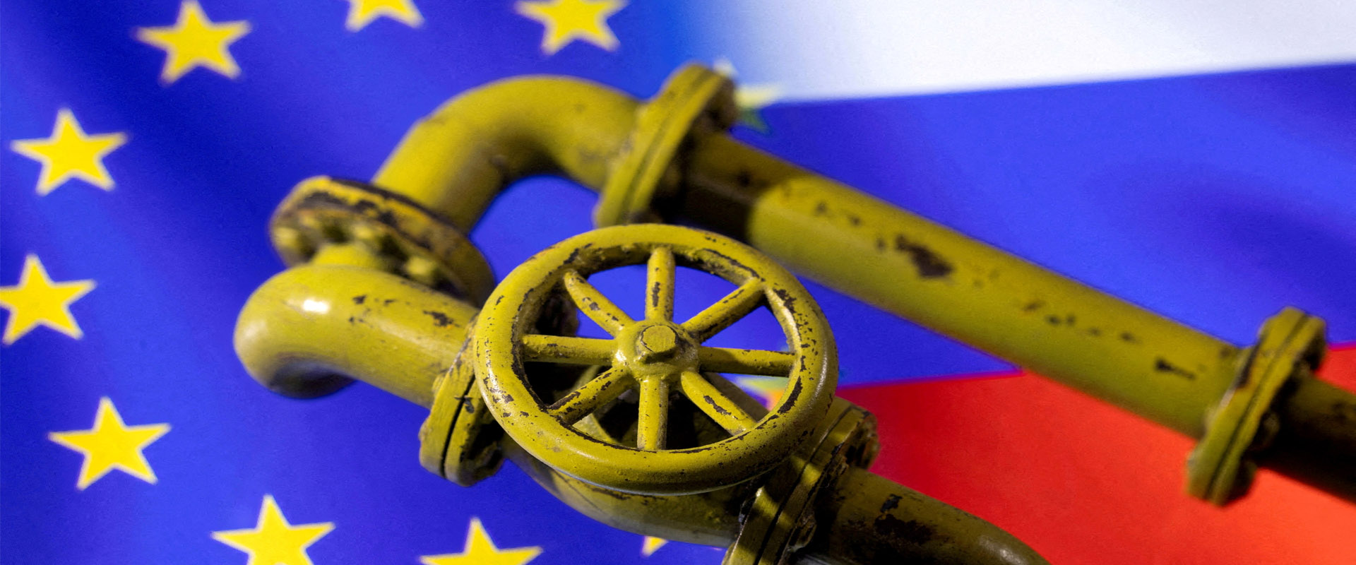 How does EU plan to end its reliance on Russian energy?